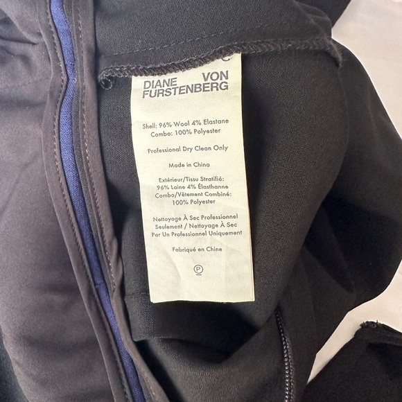 Diane Von Furstenberg Sleeveless Blue and Black Midi Dress - Size 8 - Picture 6 of 6